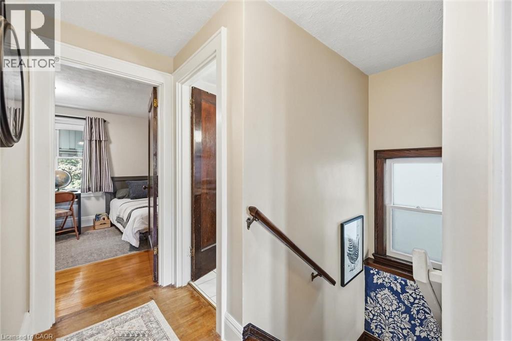 158 London Street S, Hamilton, Ontario  L8K 2G9 - Photo 19 - 40873850