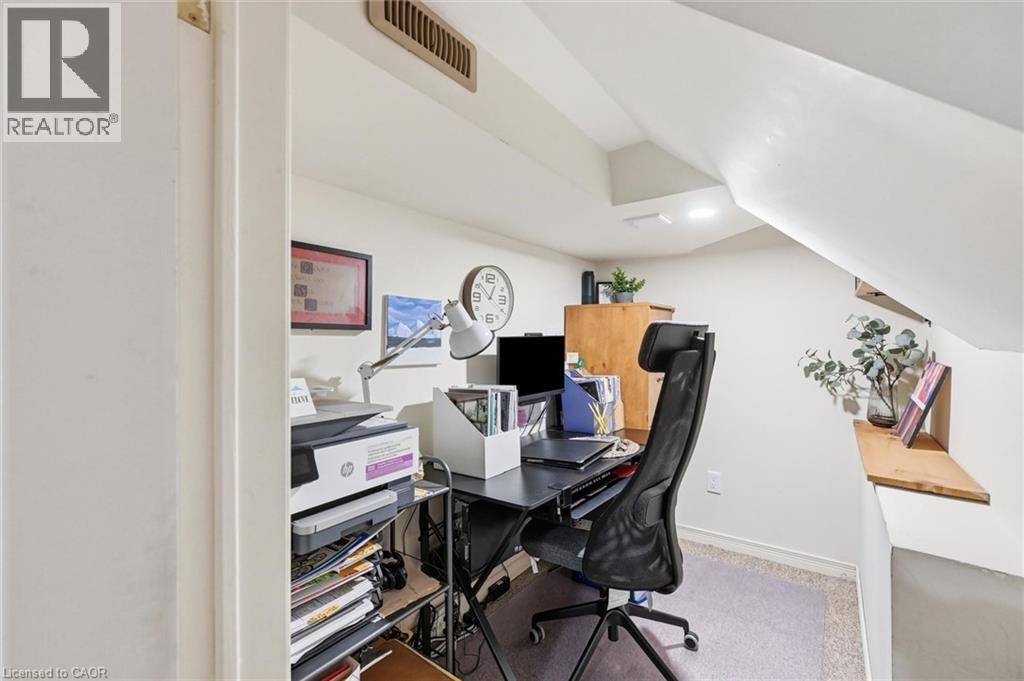 158 London Street S, Hamilton, Ontario  L8K 2G9 - Photo 30 - 40873850