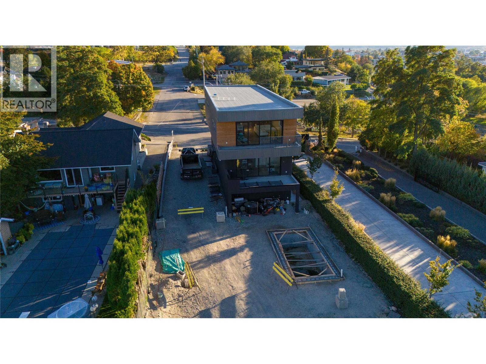 591 Vancouver Avenue, Penticton, British Columbia  V2A 1A4 - Photo 9 - 10402123