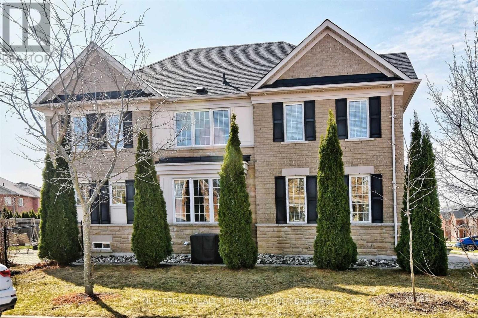 133 Selwyn Road, Richmond Hill, Ontario  L4E 5E5 - Photo 2 - N14122592