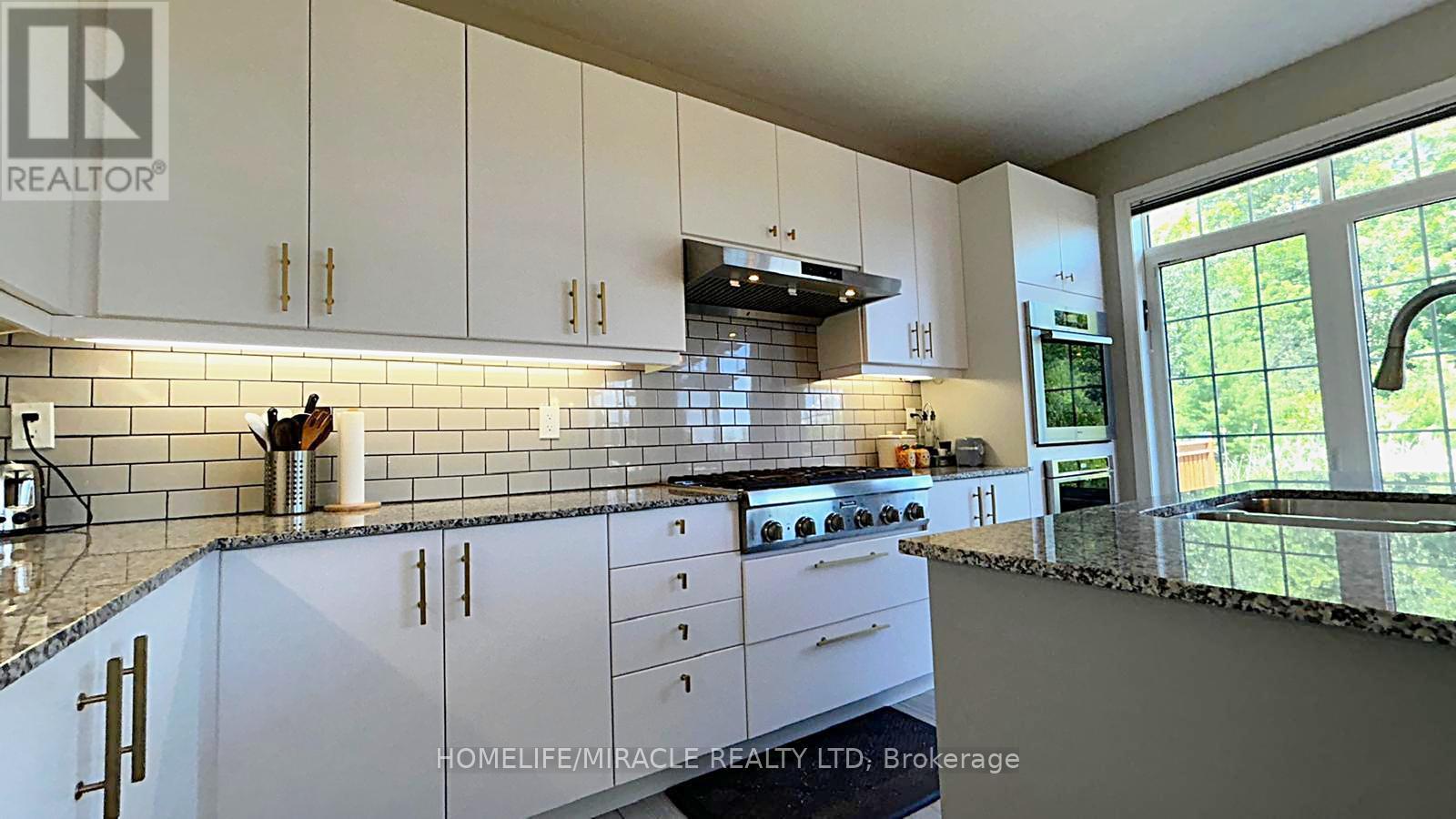 185 Thornbush Boulevard, Brampton, Ontario  L7A 4R5 - Photo 21 - W13597046