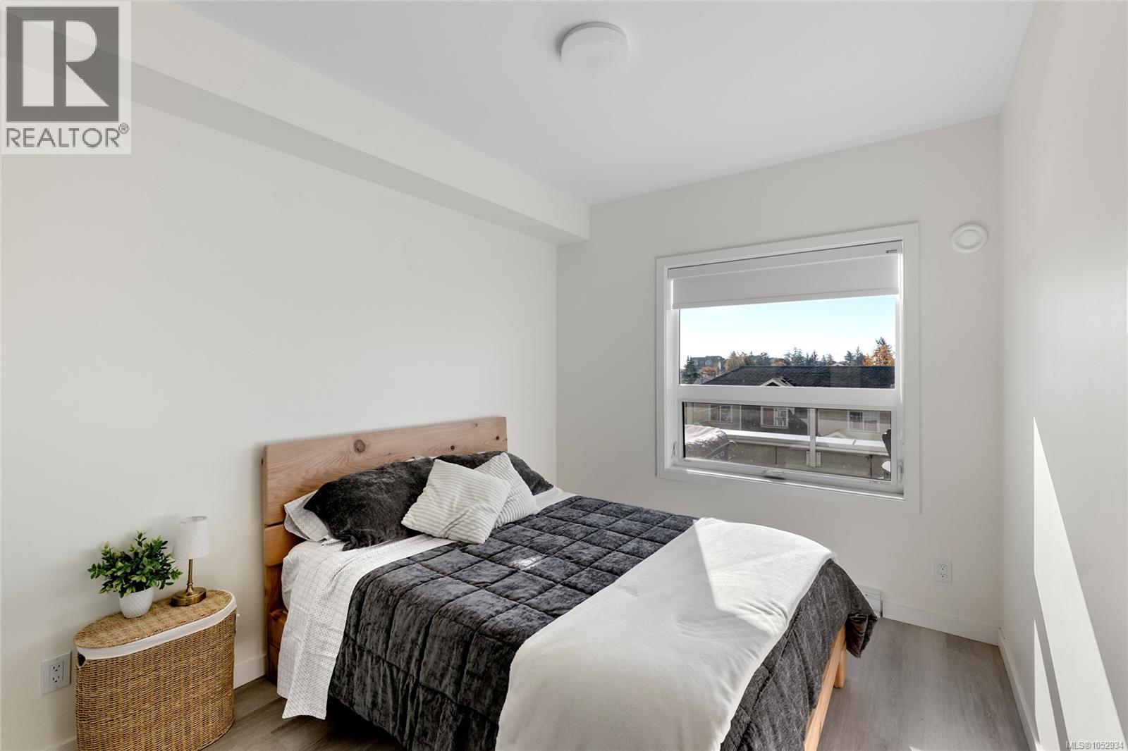 211 1102 Esquimalt Rd, Esquimalt, British Columbia  V9A 0L3 - Photo 11 - 1052934