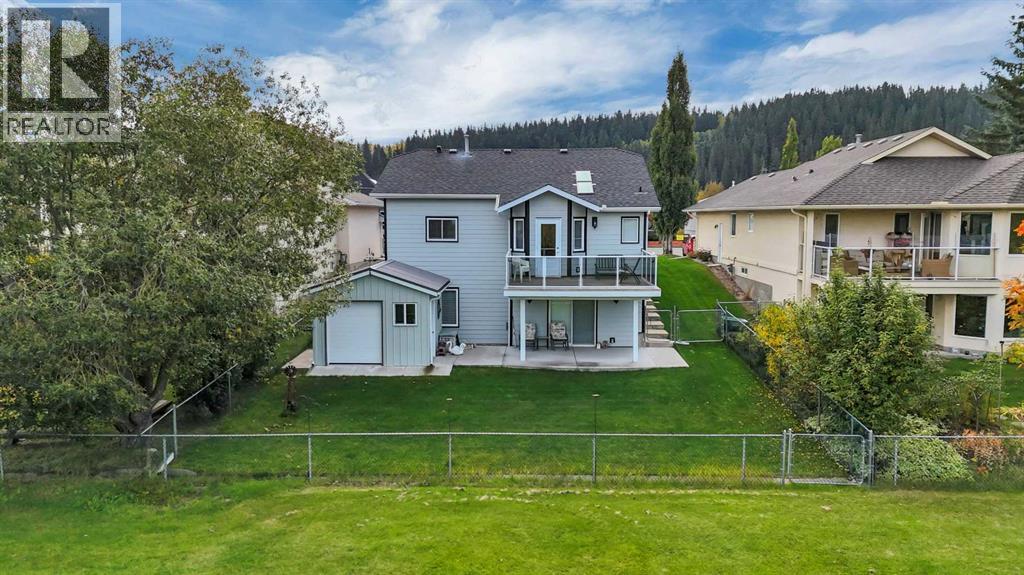 123 Riverview Circle