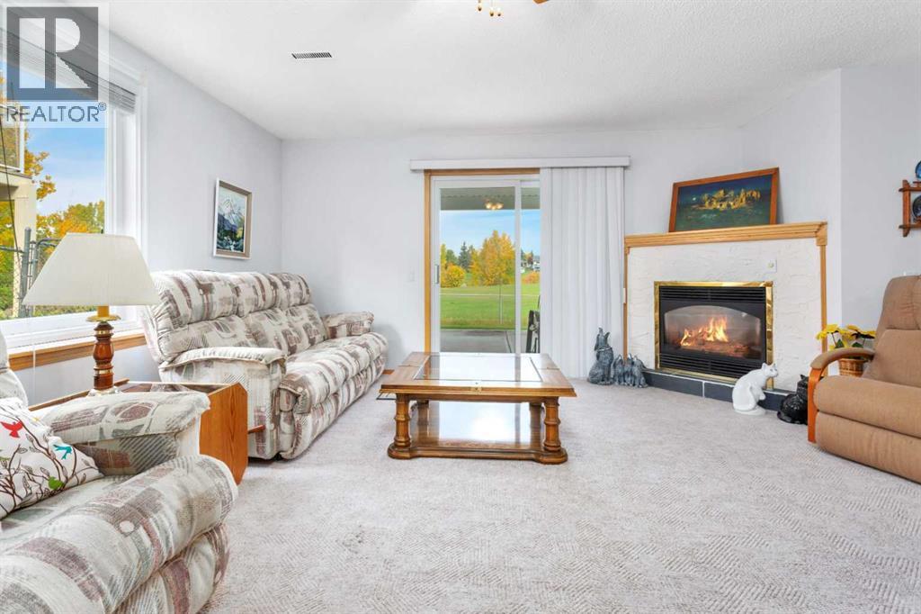 123 Riverview Circle