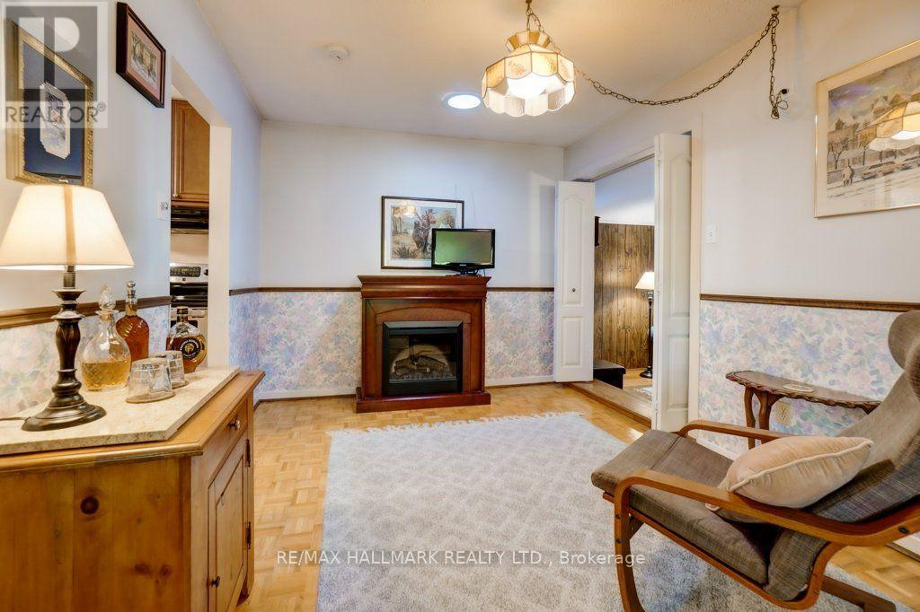 59 Mayvern Crescent, Richmond Hill (North Richvale), Ontario  L4C 5J6 - Photo 12 - N14122610