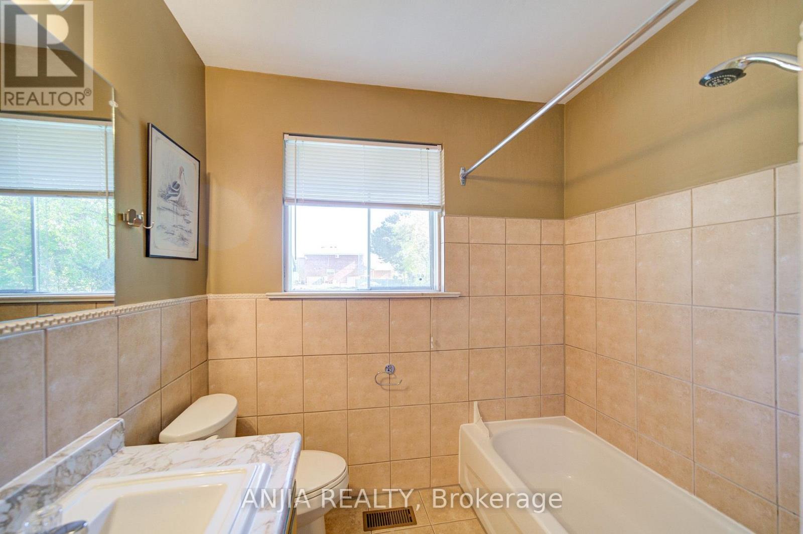 9725 Keele Street, Vaughan (Maple), Ontario  L6A 3Y5 - Photo 39 - N14122638