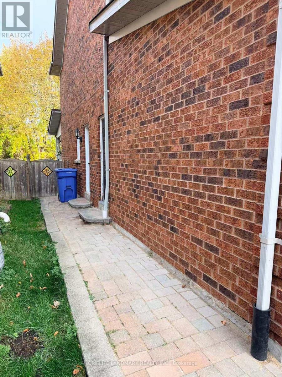 Lower - 817 Norwick Road, Newmarket (Stonehaven-Wyndham), Ontario  L3X 1K8 - Photo 23 - N14122652