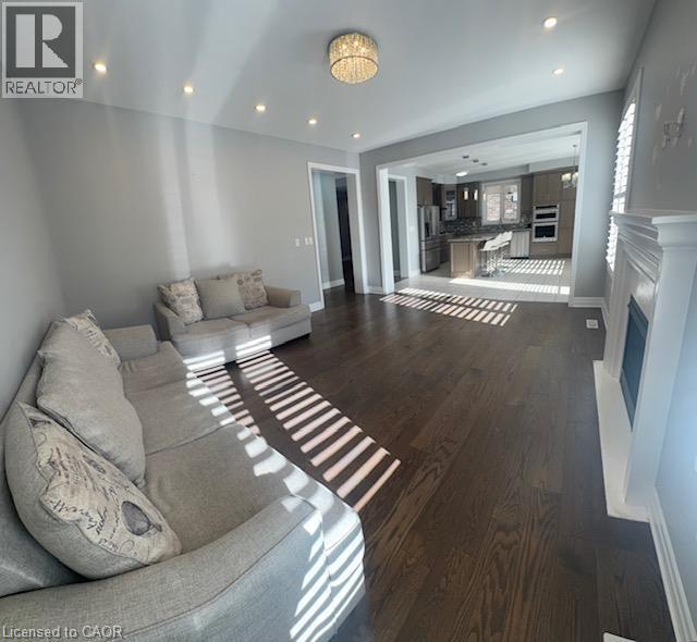 1190 Mceachern Court, Milton, Ontario L9E 1E5 - Photo 7 - 40873778