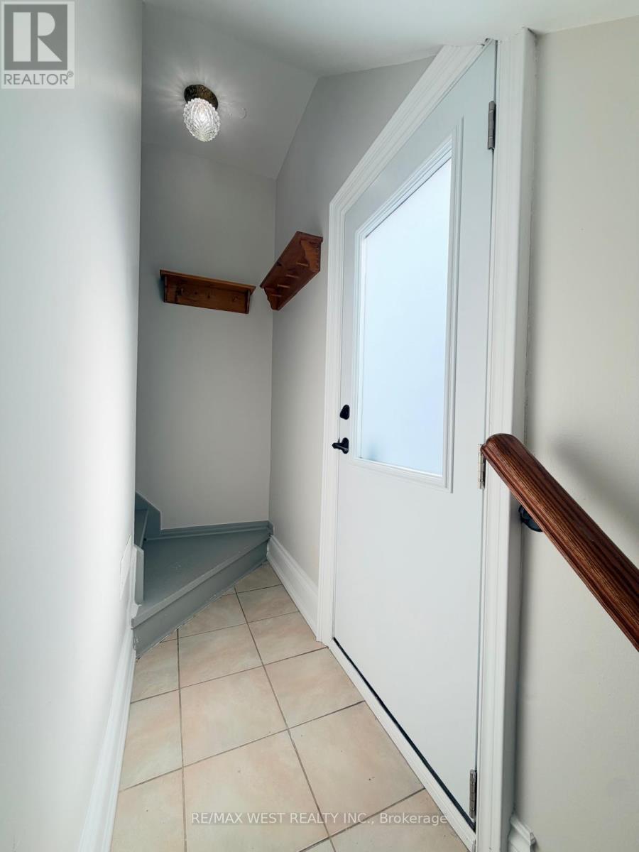 8243 Kipling Avenue, Vaughan, Ontario  L4L 2A5 - Photo 4 - N14120992