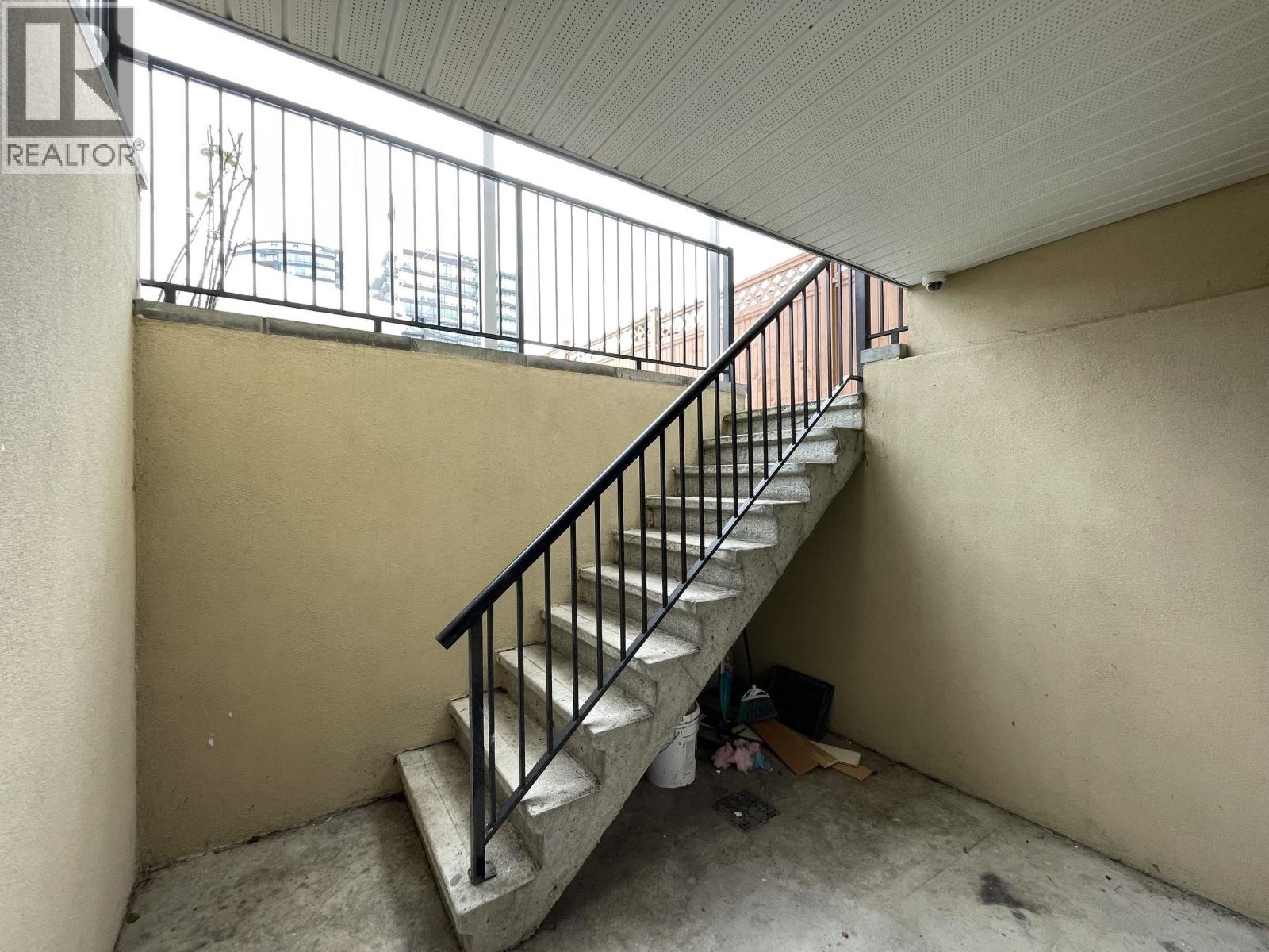 Basement 8558 Adera Street, Vancouver, British Columbia  V6P 5E7 - Photo 2 - R3179070