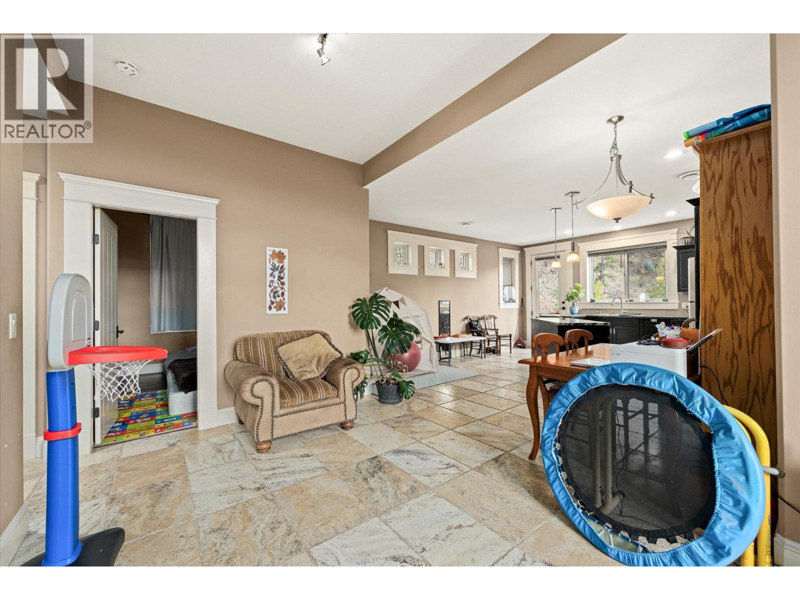 5500 Rockface Road, Kelowna, British Columbia  V1X 7V7 - Photo 75 - 10403823