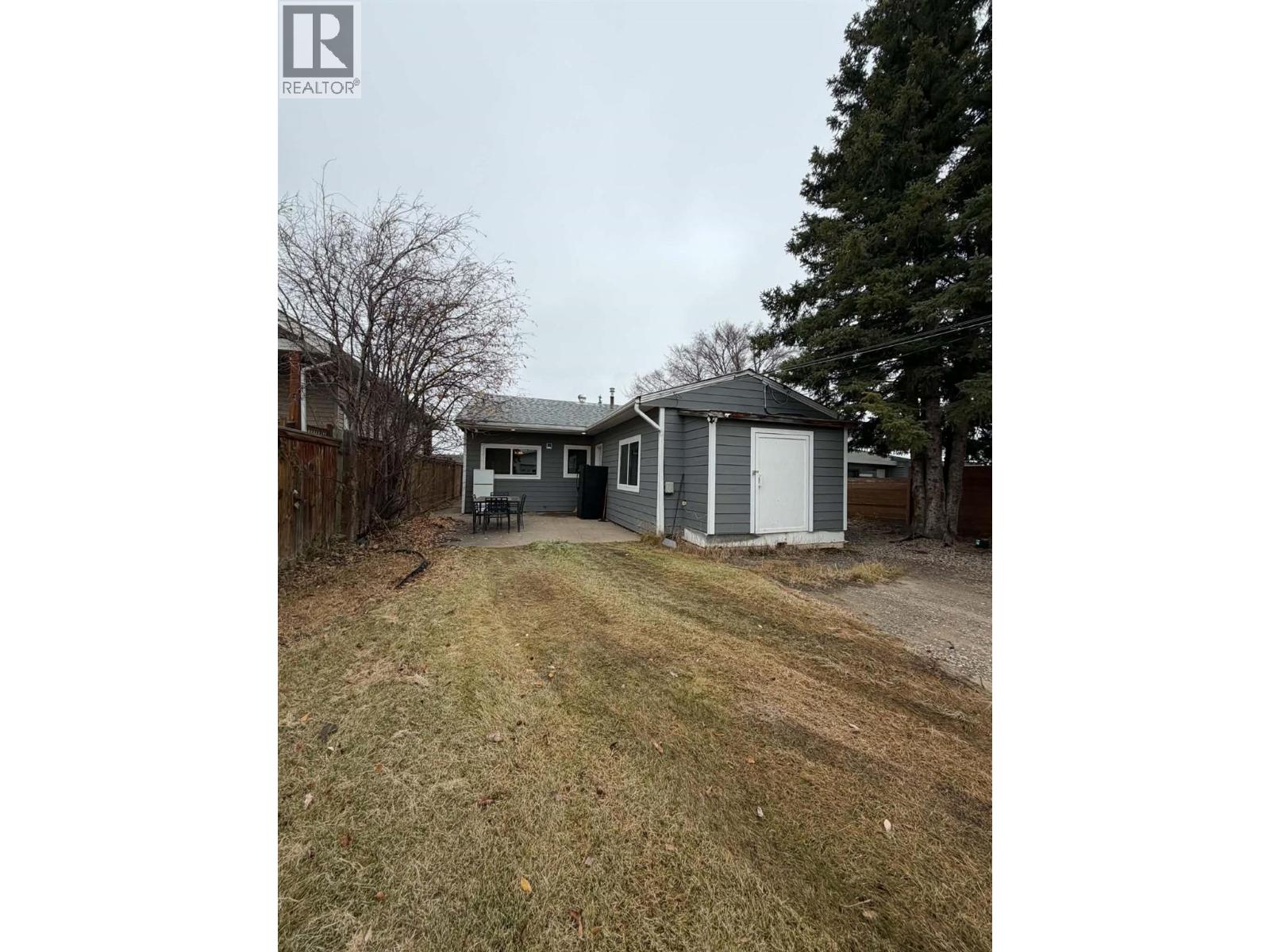 869 106 Avenue, Dawson Creek, British Columbia  V1G 2N6 - Photo 30 - 10404632