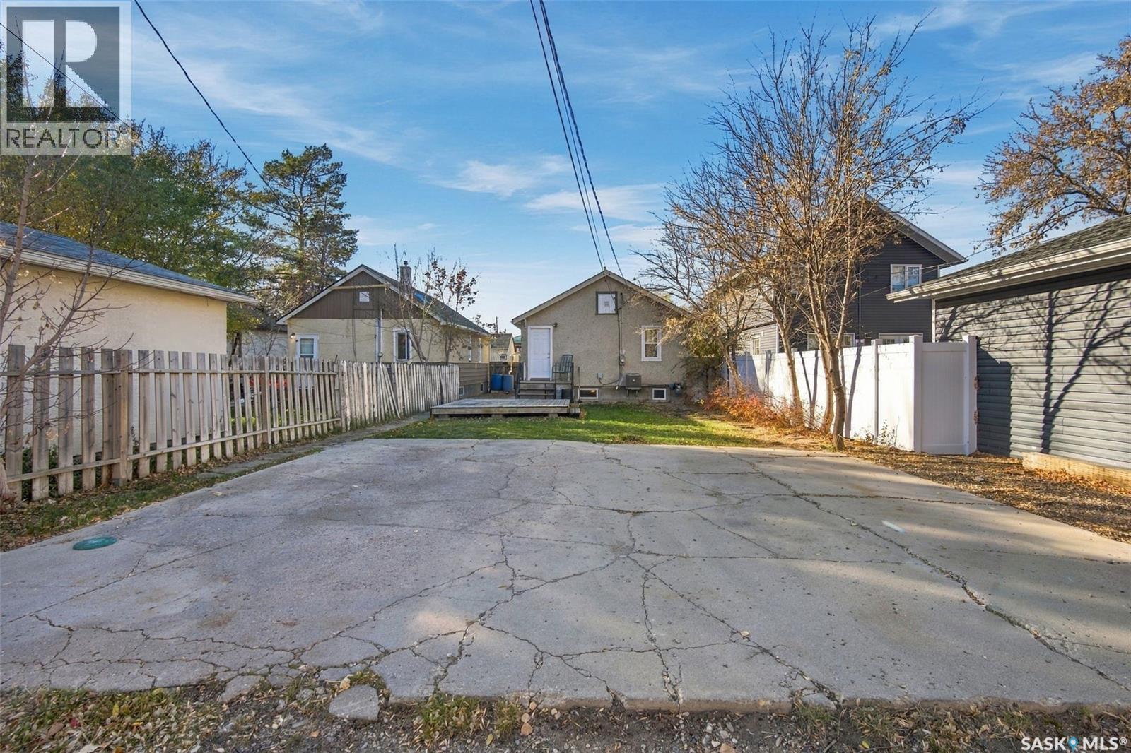 2319 Lindsay Street, Regina, Saskatchewan  S4N 3C5 - Photo 31 - SK052080