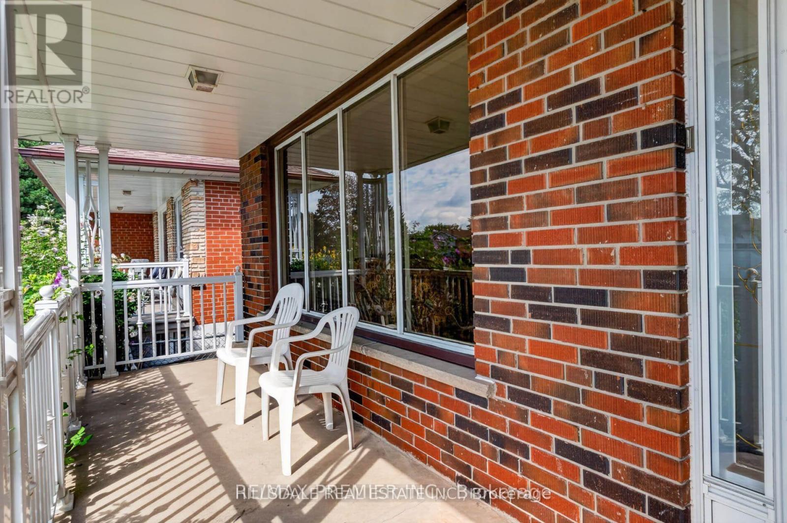 31 Corinthian Boulevard, Toronto (L'amoreaux), Ontario  M1W 1B7 - Photo 3 - E14122752