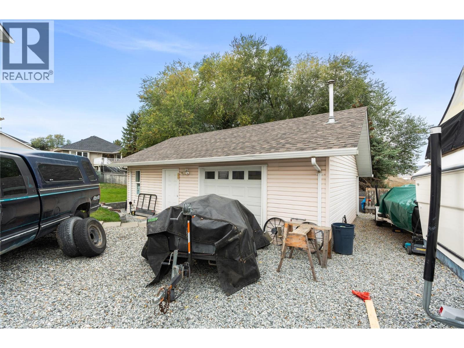 420 Mt Fosthall Place, Vernon, British Columbia  V1B 2W2 - Photo 5 - 10404489