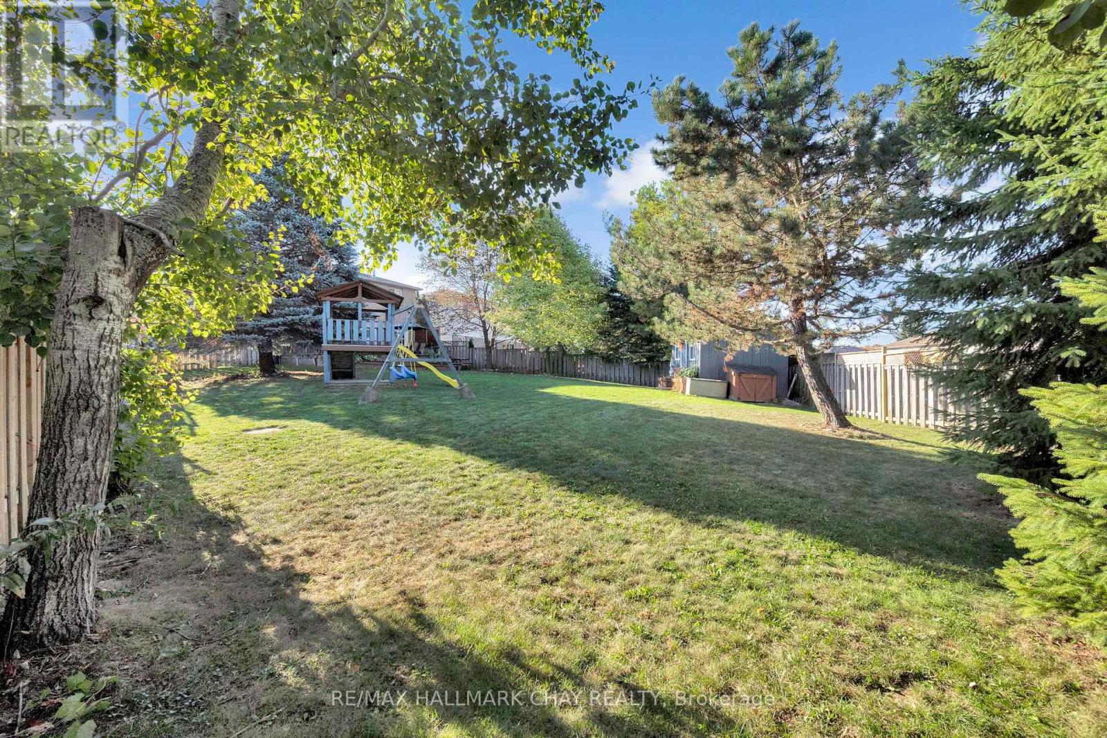 24 Rundle Crescent, Barrie (Holly), Ontario  L4N 8E7 - Photo 11 - S14122760