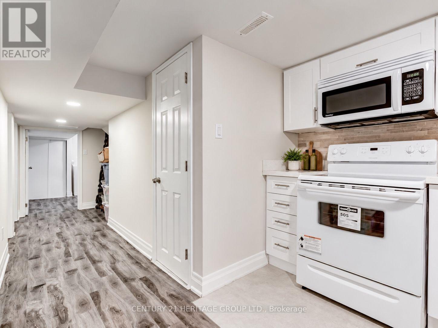 48 Stephen Drive, Toronto, Ontario  M8Y 3M6 - Photo 17 - W14122782