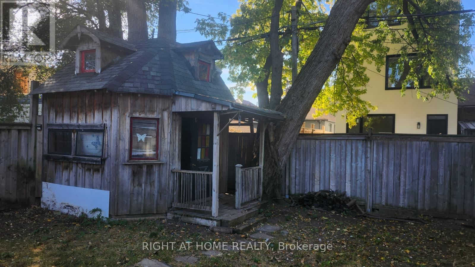 1842 Keele Street, Toronto, Ontario  M6M 3X4 - Photo 32 - W14122784