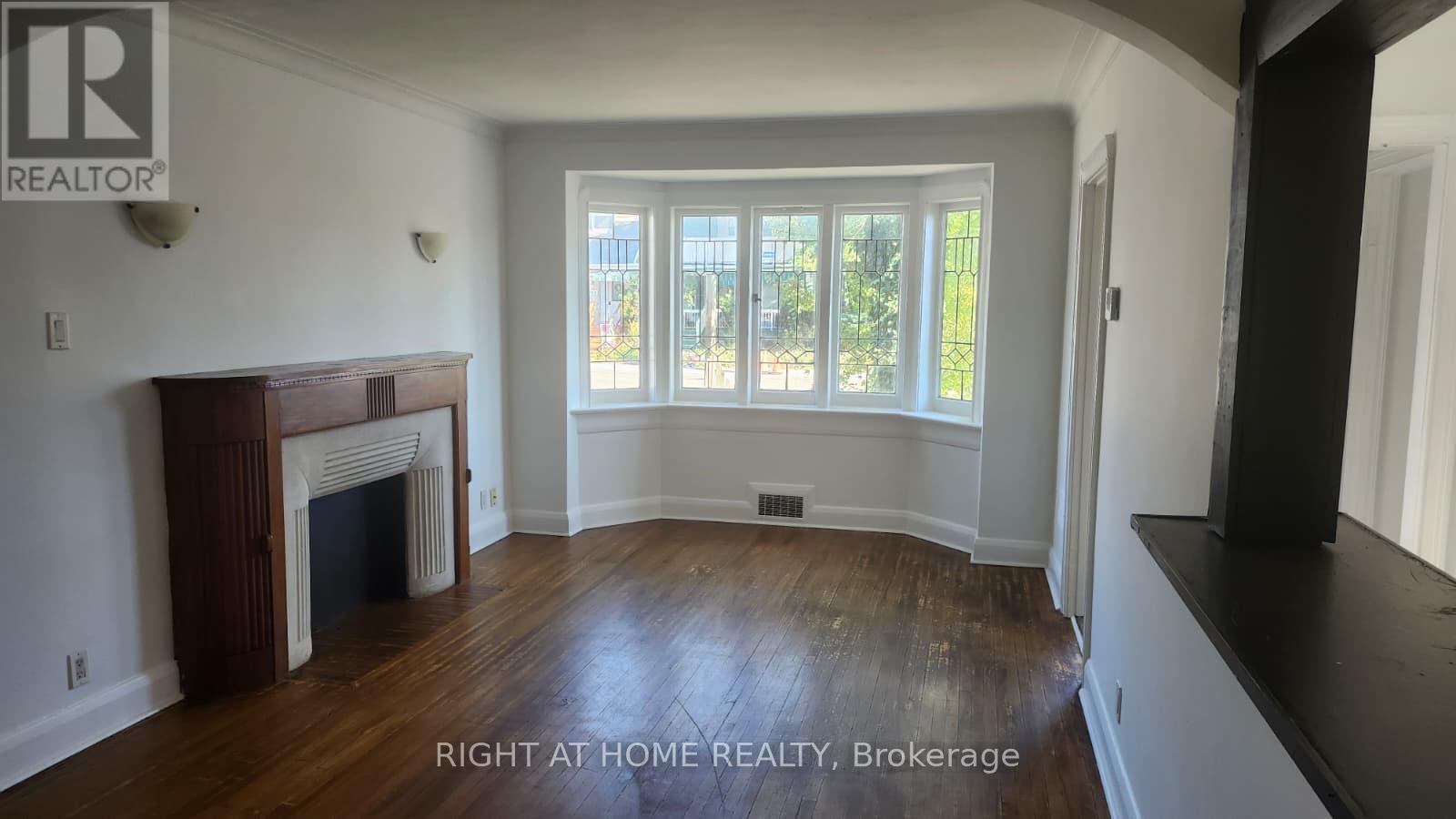 1842 Keele Street, Toronto, Ontario  M6M 3X4 - Photo 5 - W14122784