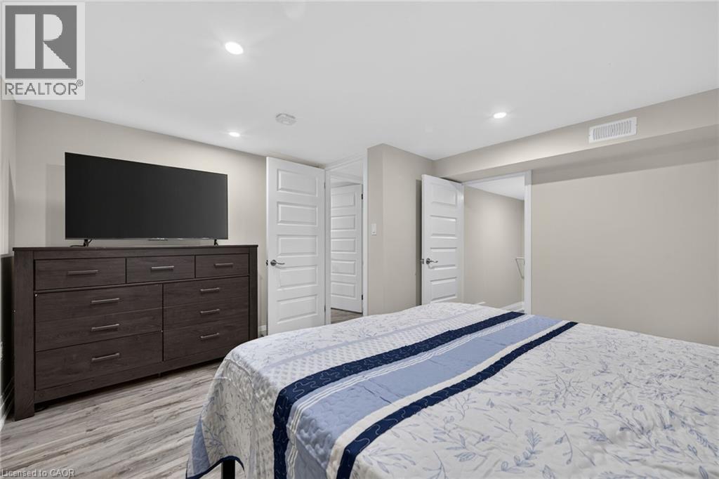 102 Lovers Lane, Ancaster, Ontario  L9G 1G7 - Photo 43 - 40873908