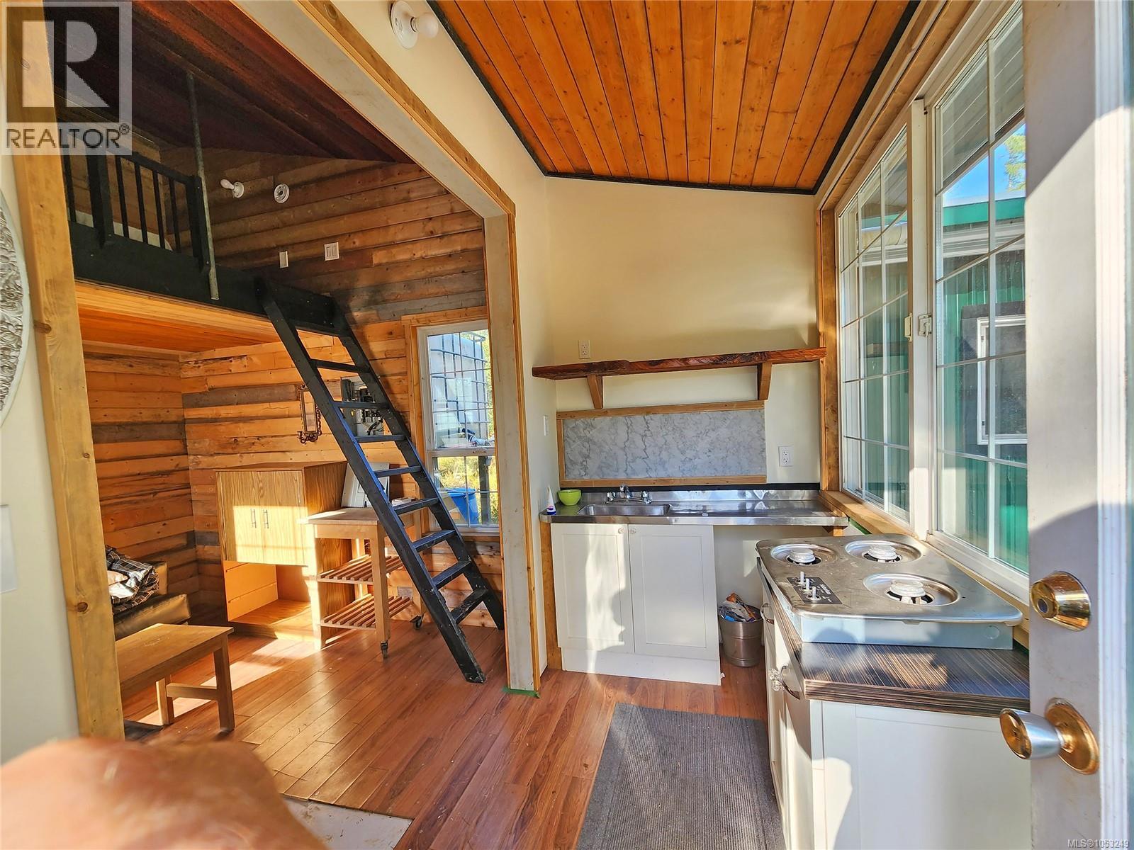 2030 Spike Rd