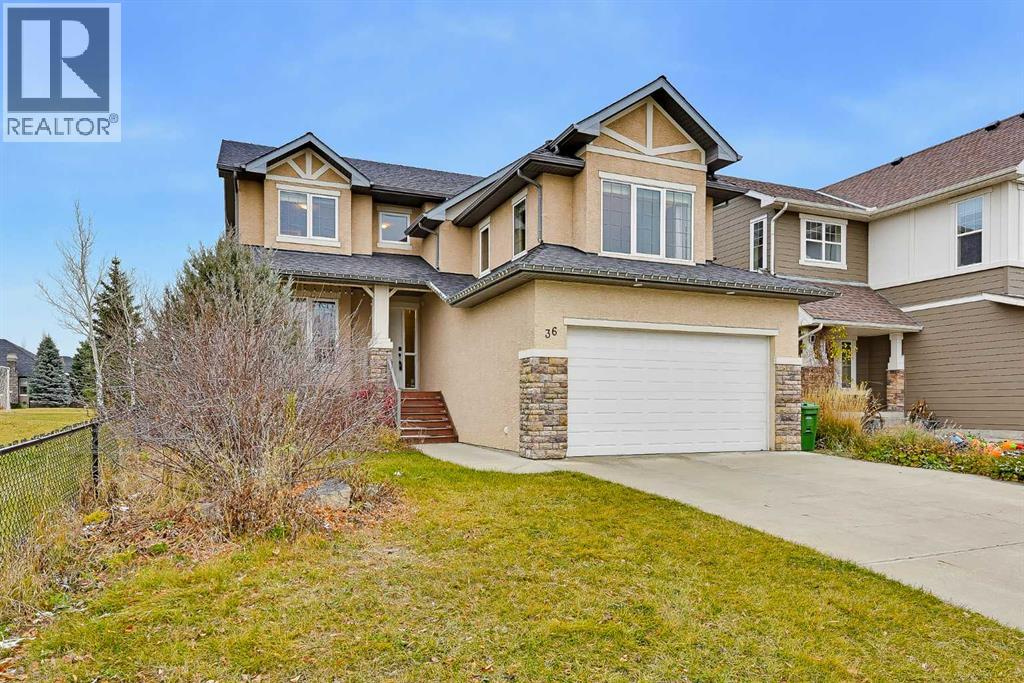 36 Evergreen Square SW