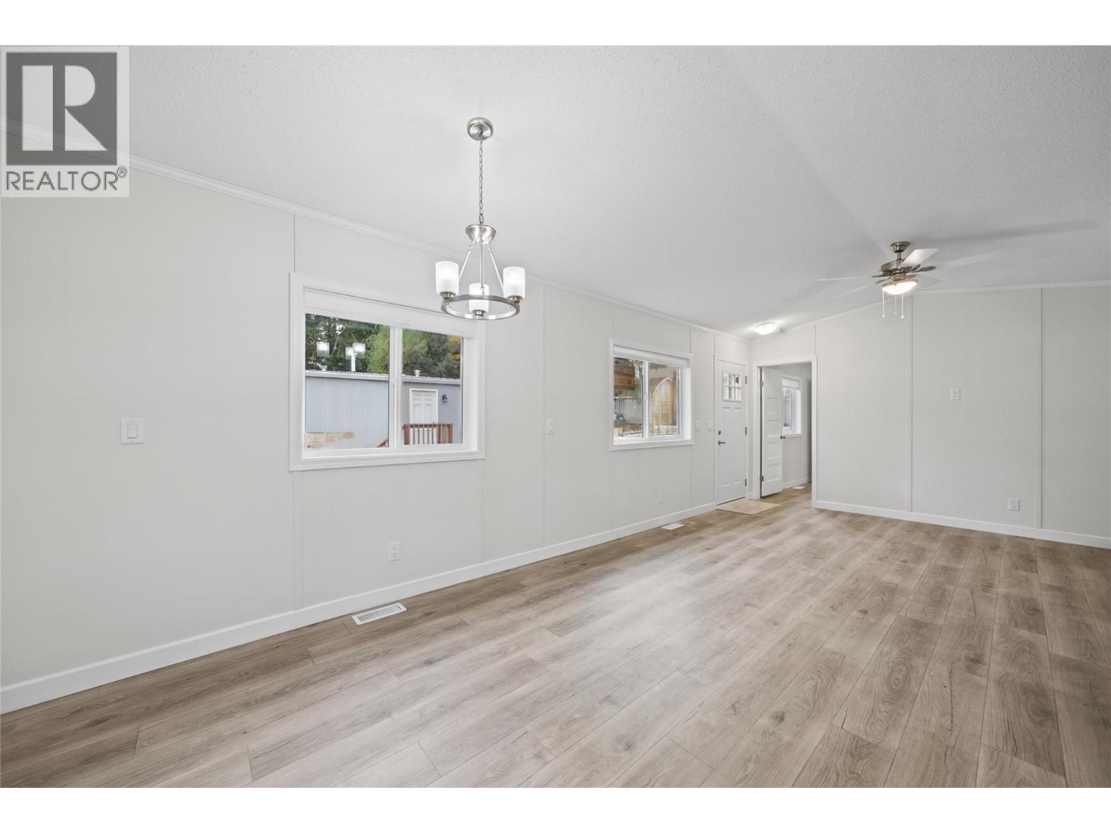 2500 97b Highway Unit# 131, Salmon Arm, British Columbia  V1E 1C2 - Photo 28 - 10400385