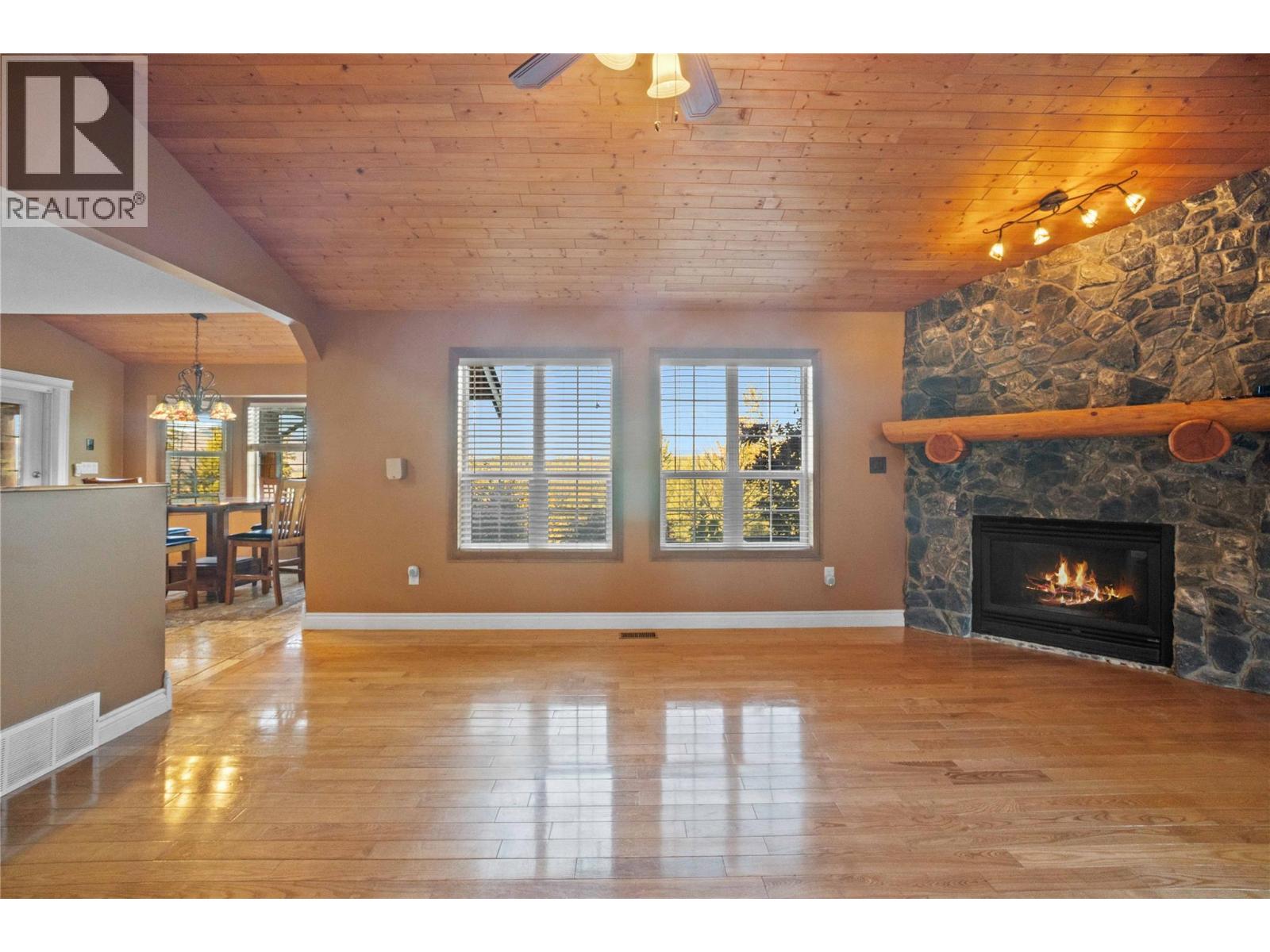 2321 Salo Road, Sorrento, British Columbia  V0E 2W1 - Photo 23 - 10404255