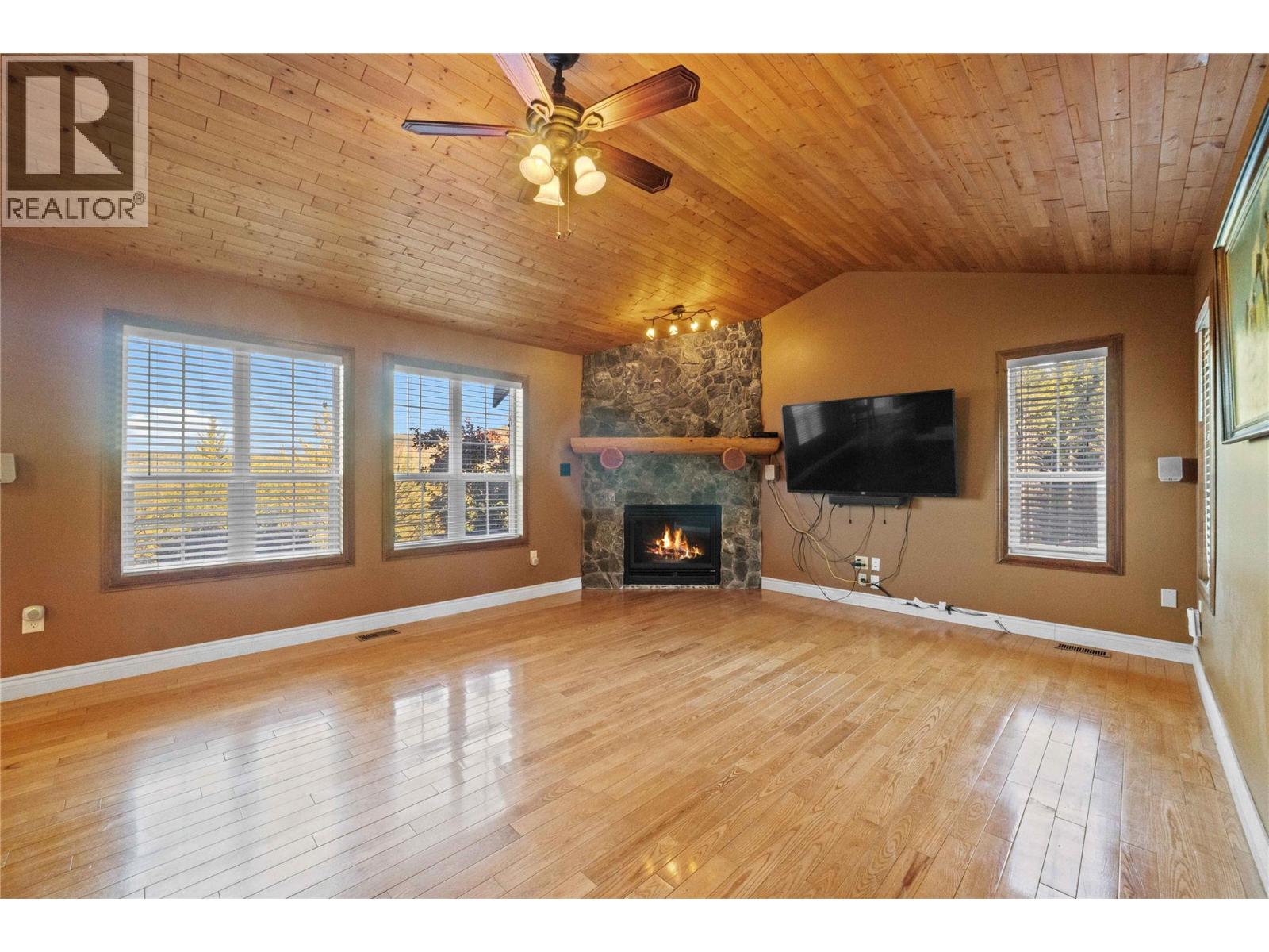 2321 Salo Road, Sorrento, British Columbia  V0E 2W1 - Photo 24 - 10404255