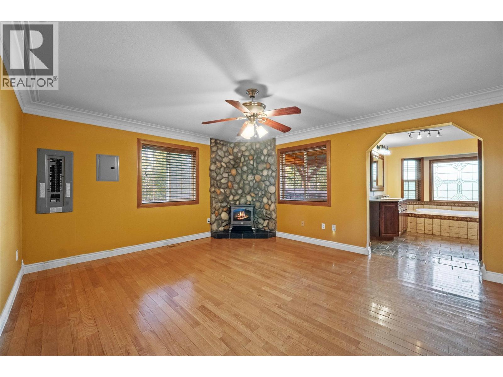 2321 Salo Road, Sorrento, British Columbia  V0E 2W1 - Photo 27 - 10404255