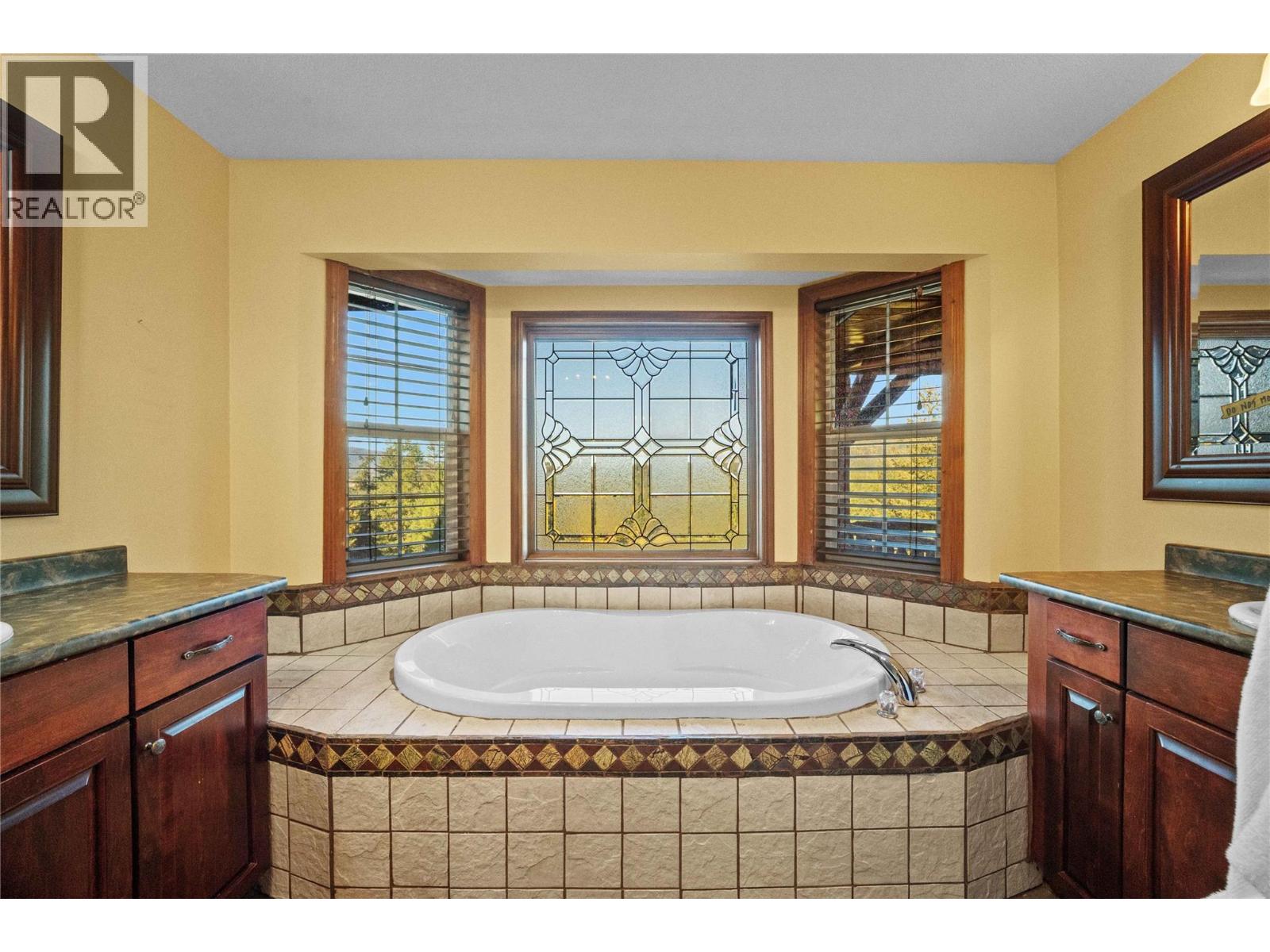 2321 Salo Road, Sorrento, British Columbia  V0E 2W1 - Photo 30 - 10404255