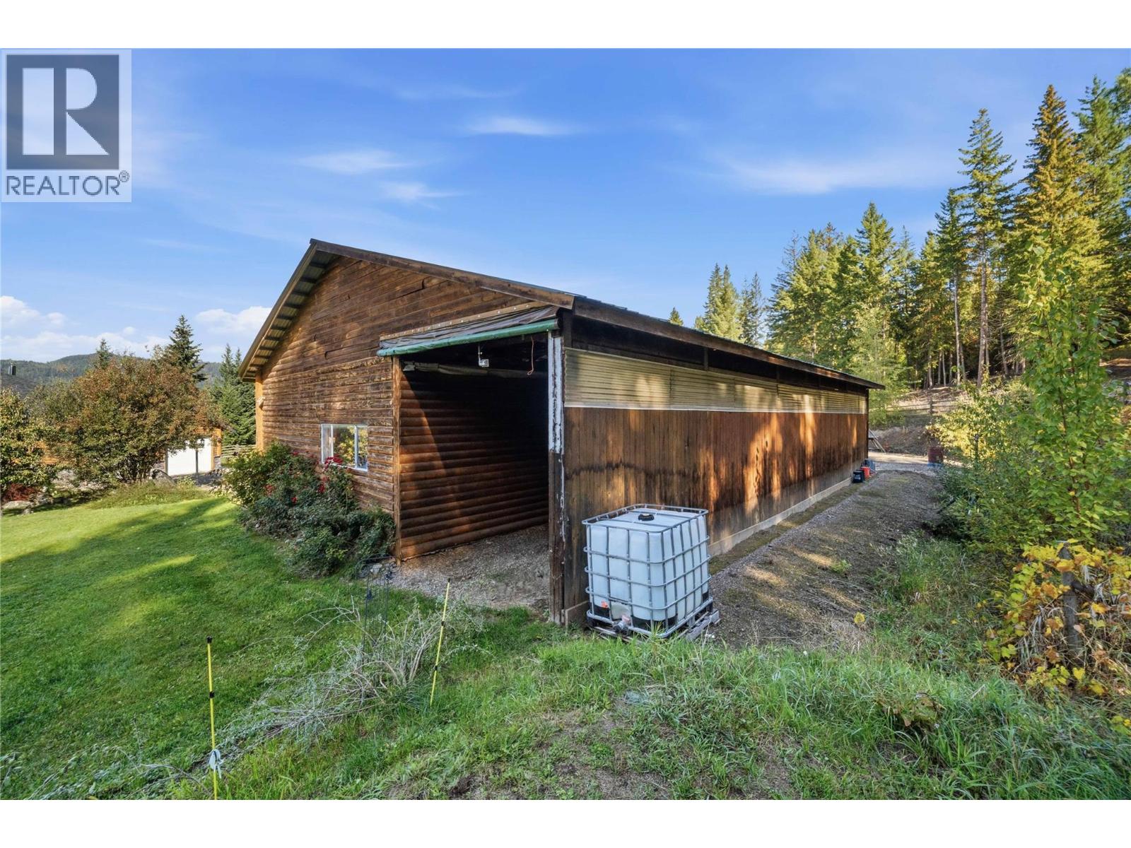 2321 Salo Road, Sorrento, British Columbia  V0E 2W1 - Photo 54 - 10404255