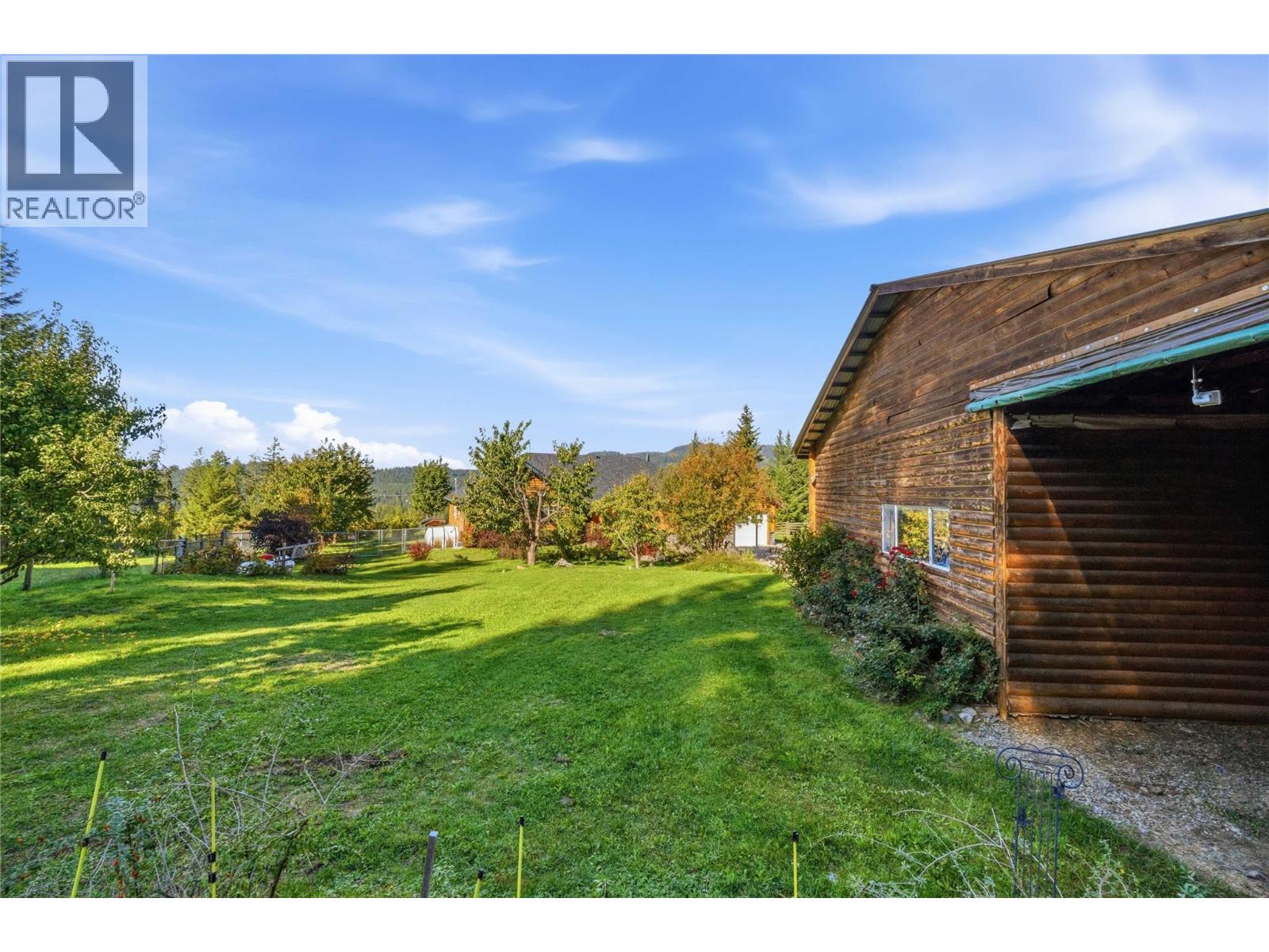 2321 Salo Road, Sorrento, British Columbia  V0E 2W1 - Photo 55 - 10404255