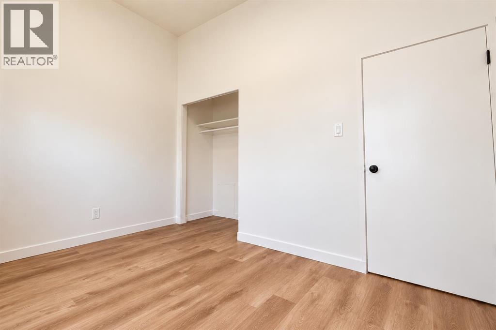 9812 87 Park Avenue
