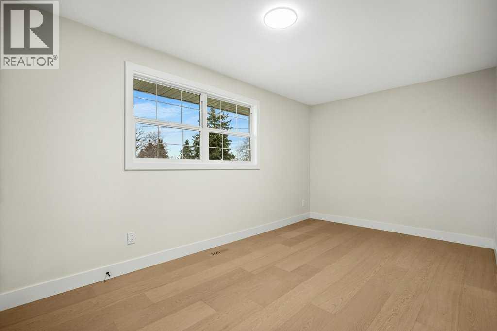 7 Canna Bay SW