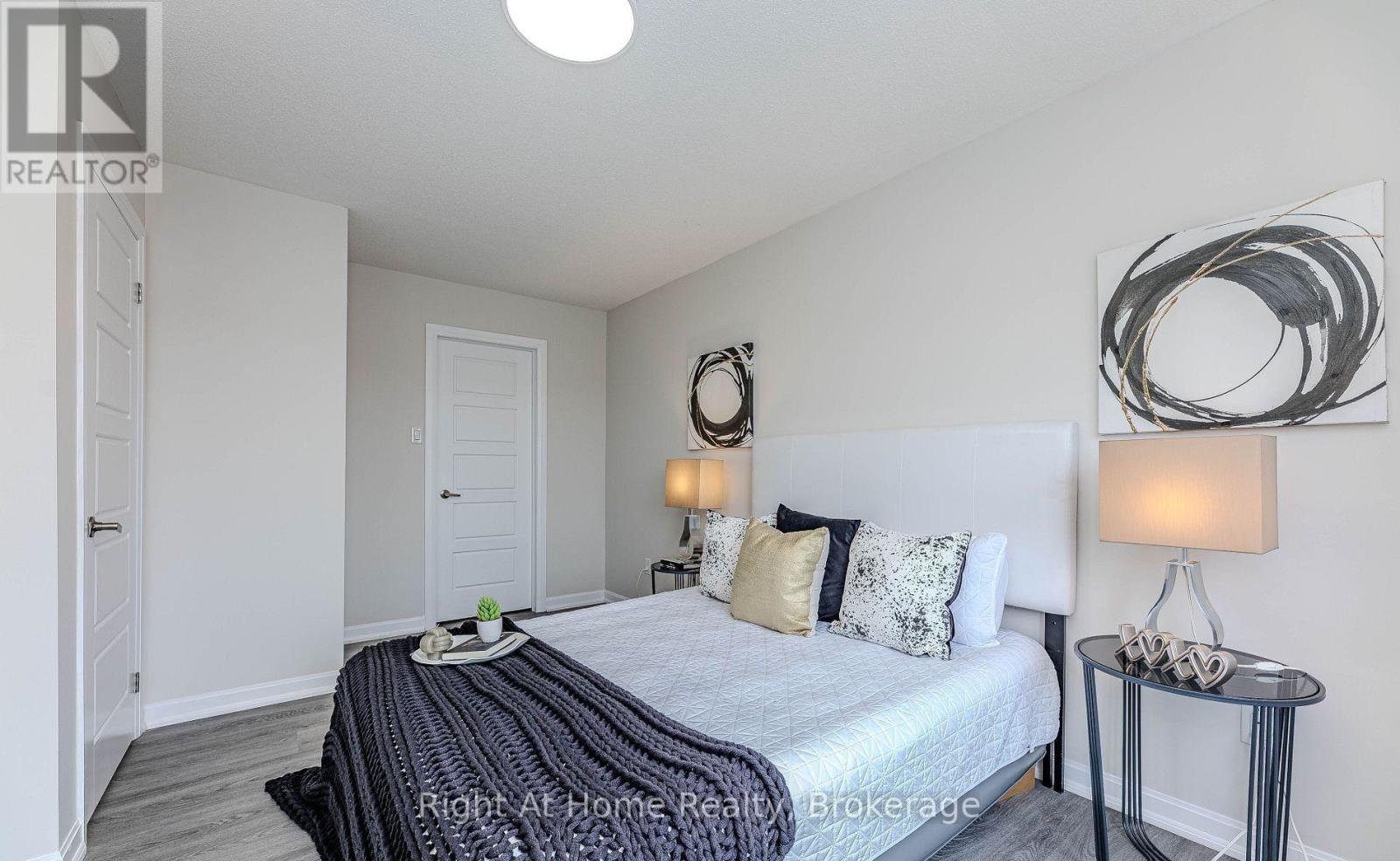 146 - 165 Hampshire Way, Milton (De Dempsey), Ontario  L9T 8M7 - Photo 11 - W14122874