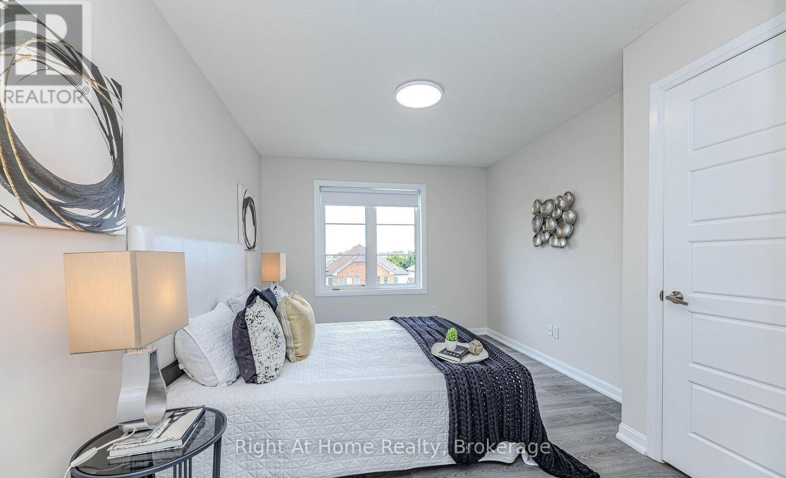 146 - 165 Hampshire Way, Milton (De Dempsey), Ontario  L9T 8M7 - Photo 12 - W14122874