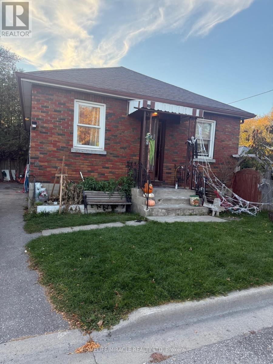 BASEMENT - 145 BARRIE AVENUE, oshawa (central), Ontario