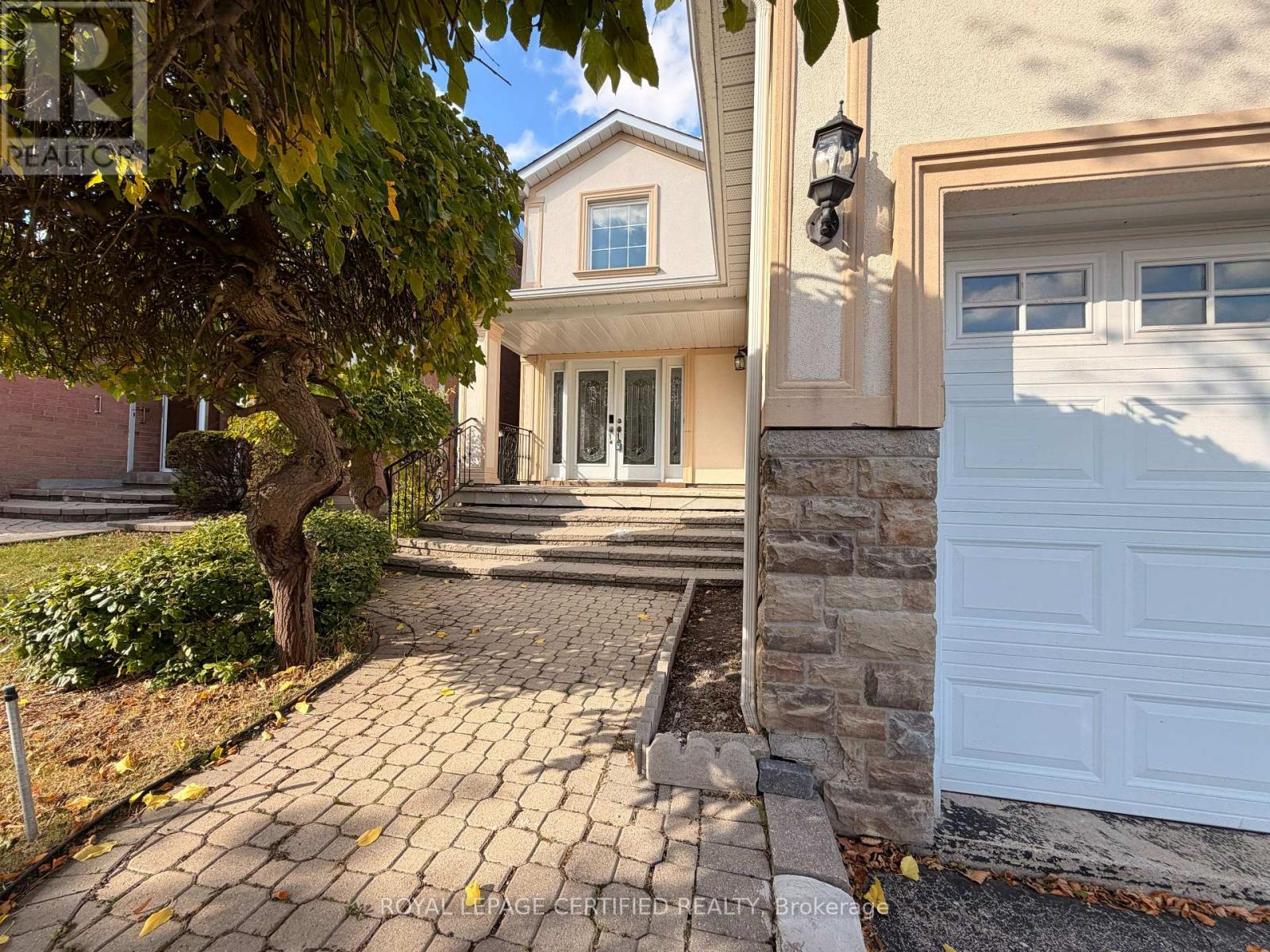 1561 Wintergrove Gardens, Mississauga, Ontario  L5M 3Z9 - Photo 3 - W14122818