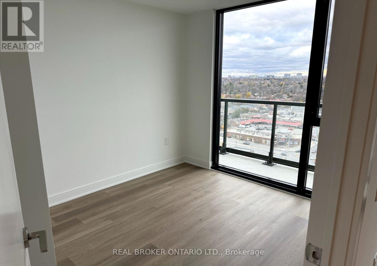 1605 - 86 Dundas Street E, Mississauga (Cooksville), Ontario  L5A 1W4 - Photo 3 - W14122822