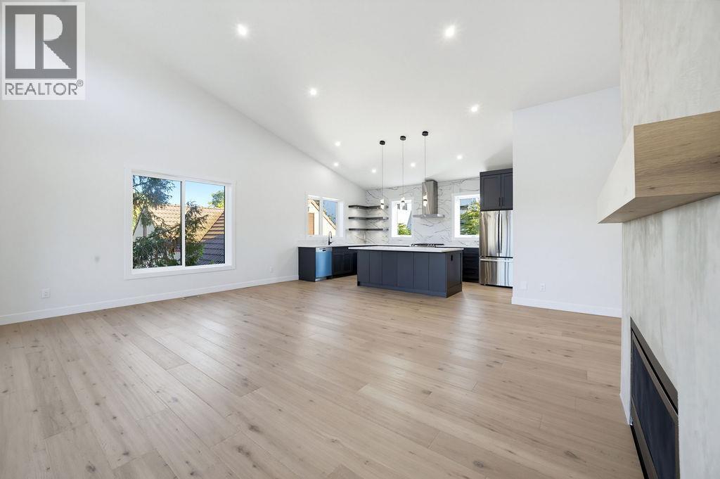 1080 9 Avenue NE Unit# 1