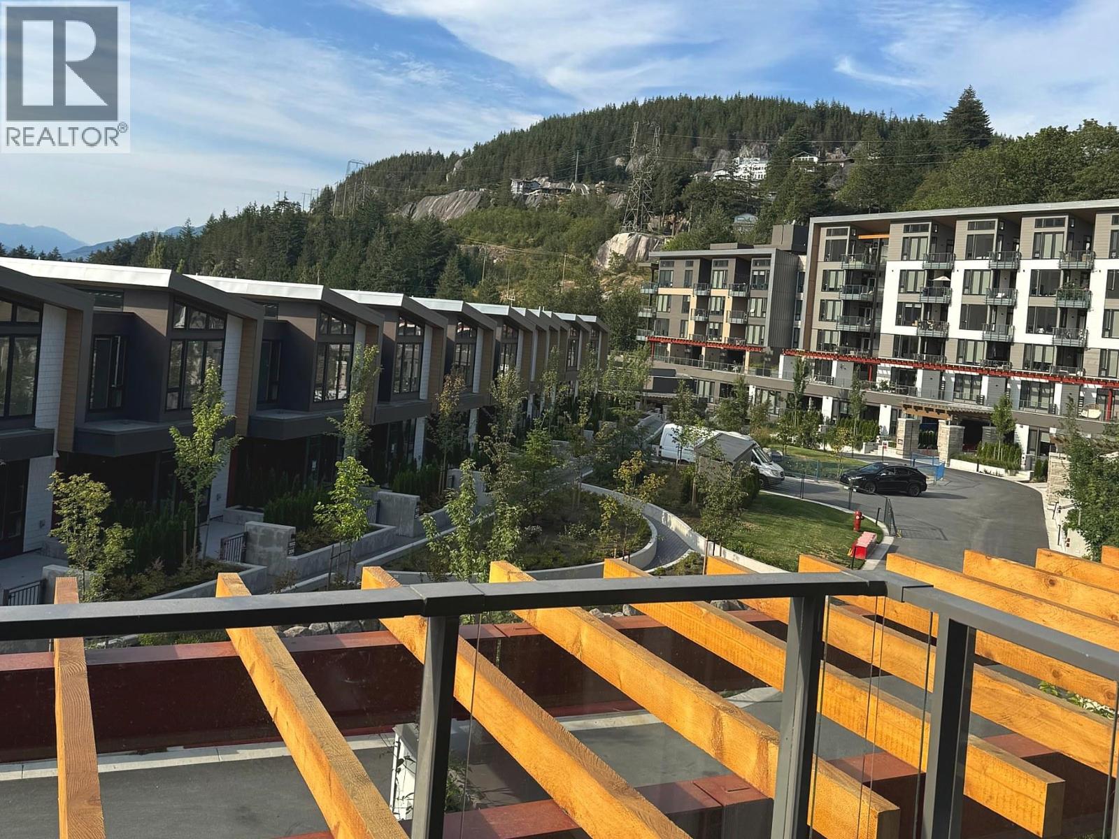 319 1500 SCOTT CRESCENT, Squamish, British Columbia