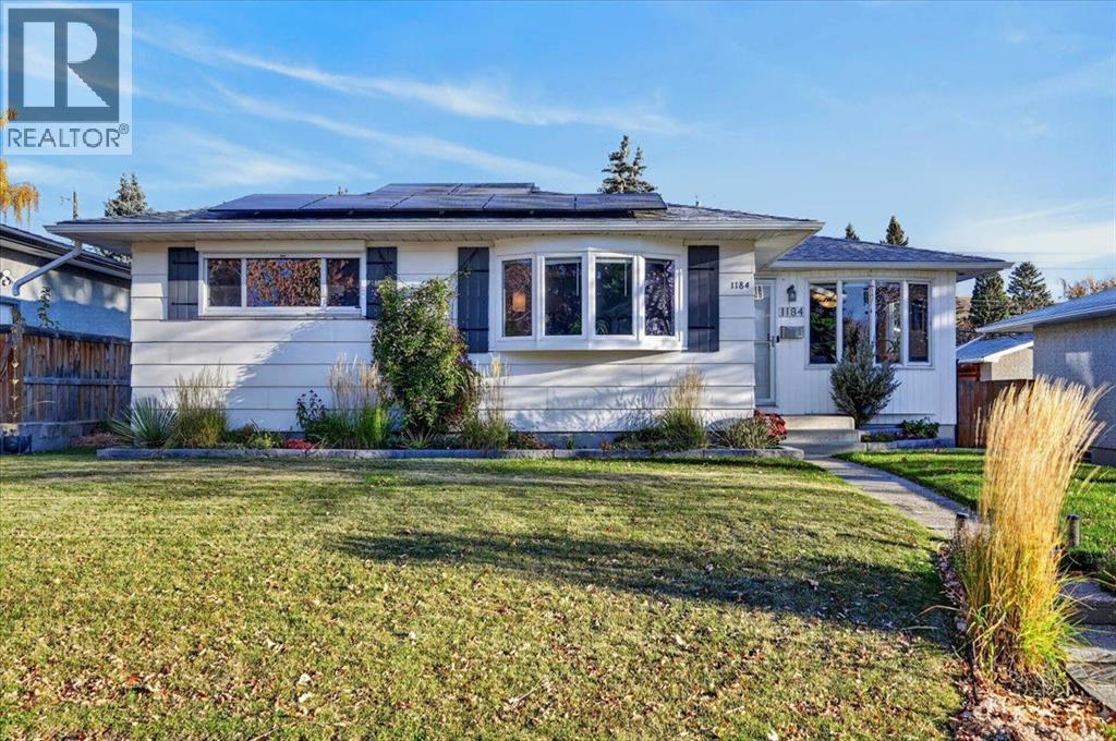 1184 Northmount Drive NW, Calgary, Alberta  T2L 0C7 - Photo 2 - A2354406