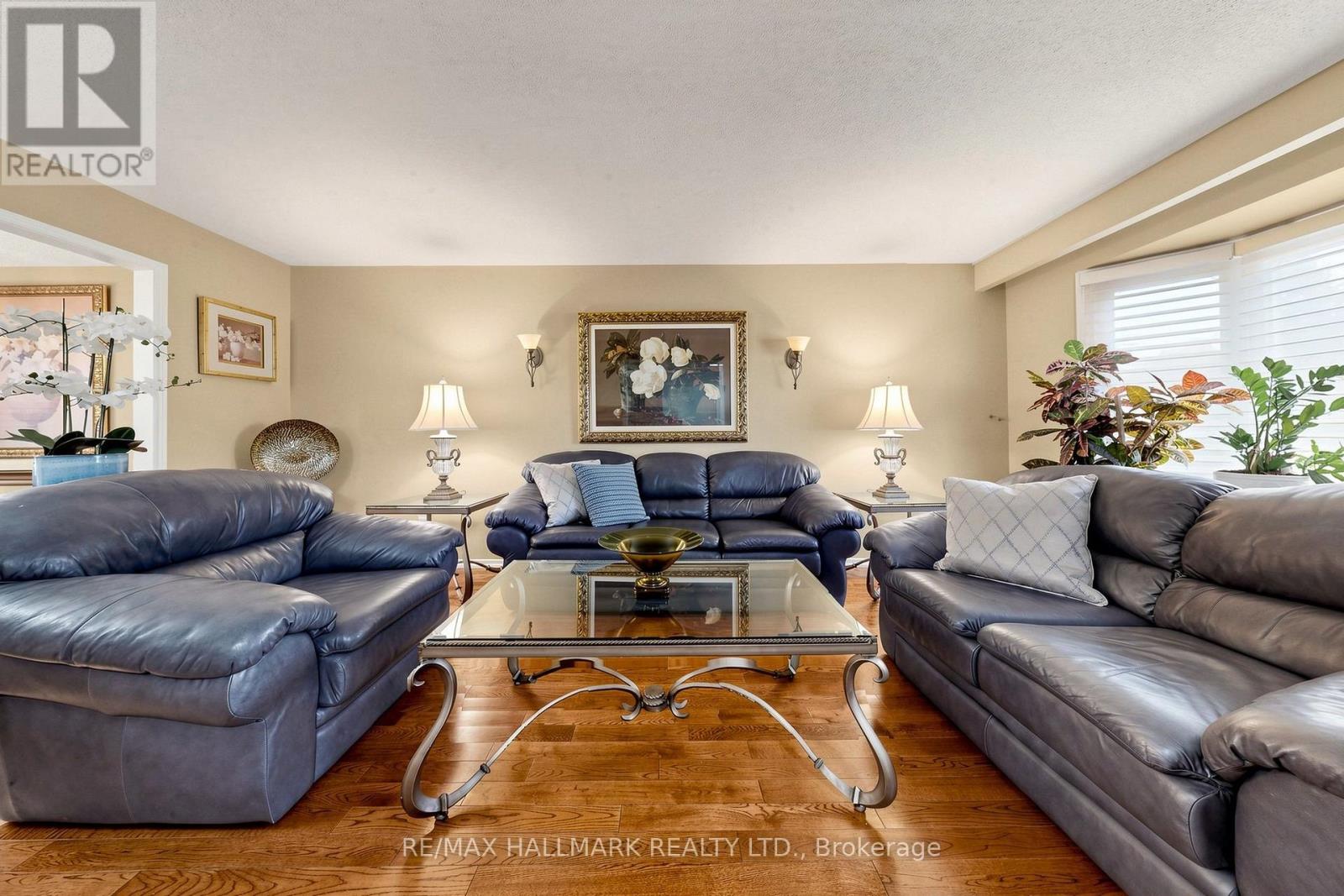 4478 Mayflower Drive, Mississauga (Hurontario), Ontario  L5R 1S6 - Photo 4 - W14122896