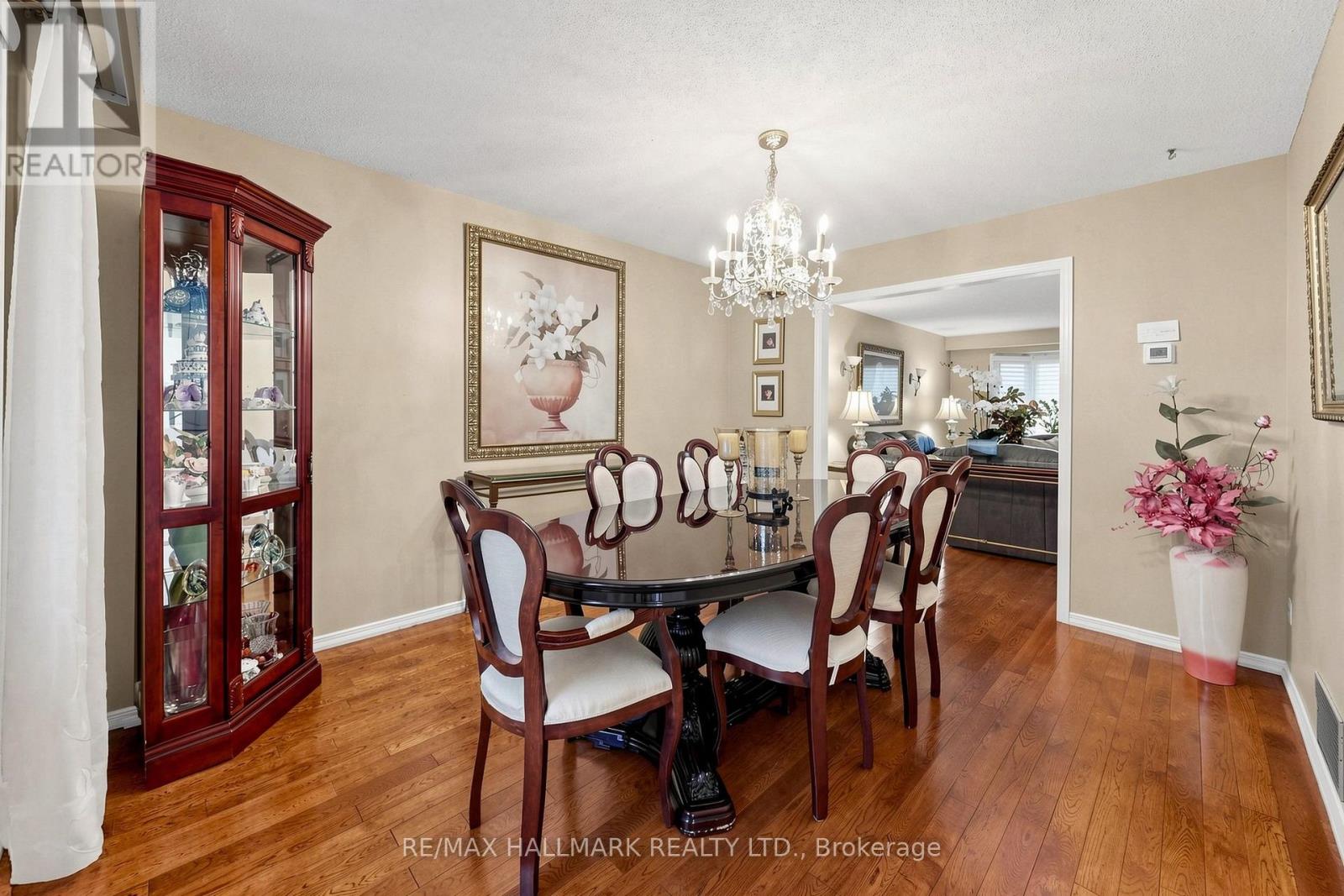 4478 Mayflower Drive, Mississauga (Hurontario), Ontario  L5R 1S6 - Photo 8 - W14122896