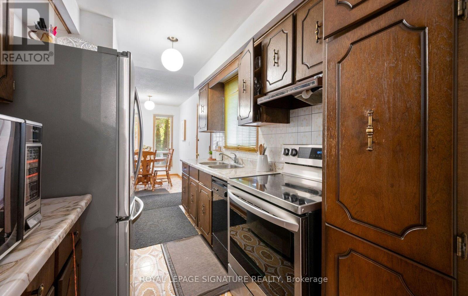 129 Cavell Avenue, Toronto, Ontario  M8V 1P5 - Photo 12 - W14122906