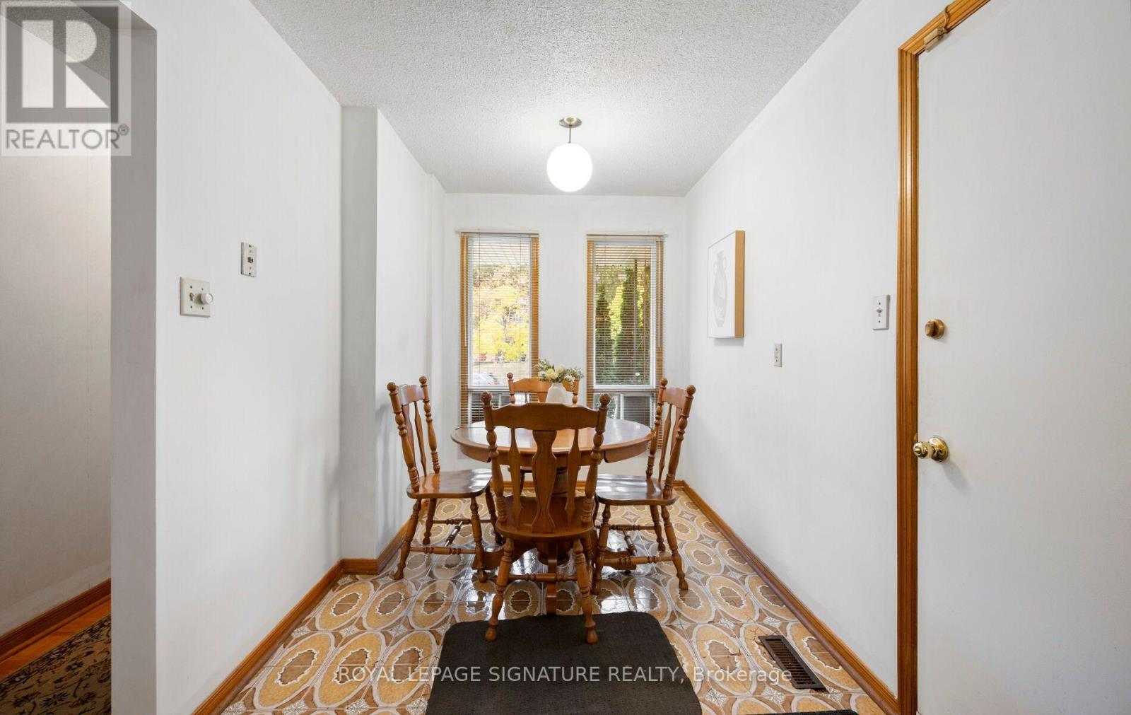 129 Cavell Avenue, Toronto, Ontario  M8V 1P5 - Photo 16 - W14122906