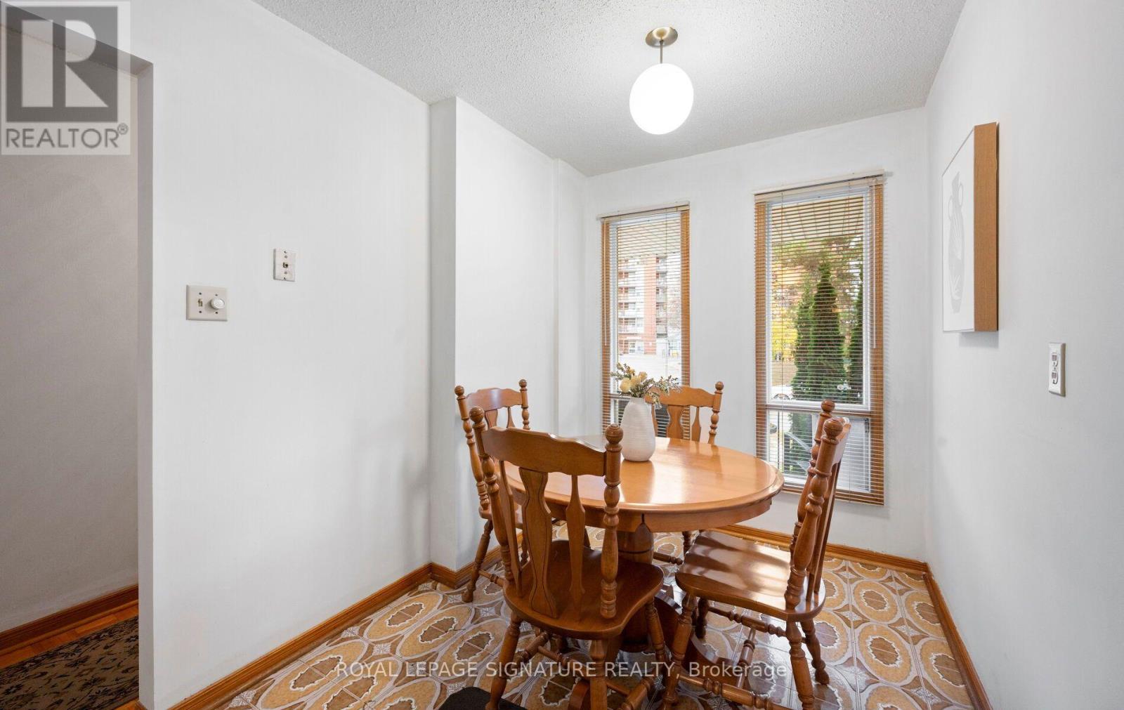 129 Cavell Avenue, Toronto, Ontario  M8V 1P5 - Photo 17 - W14122906