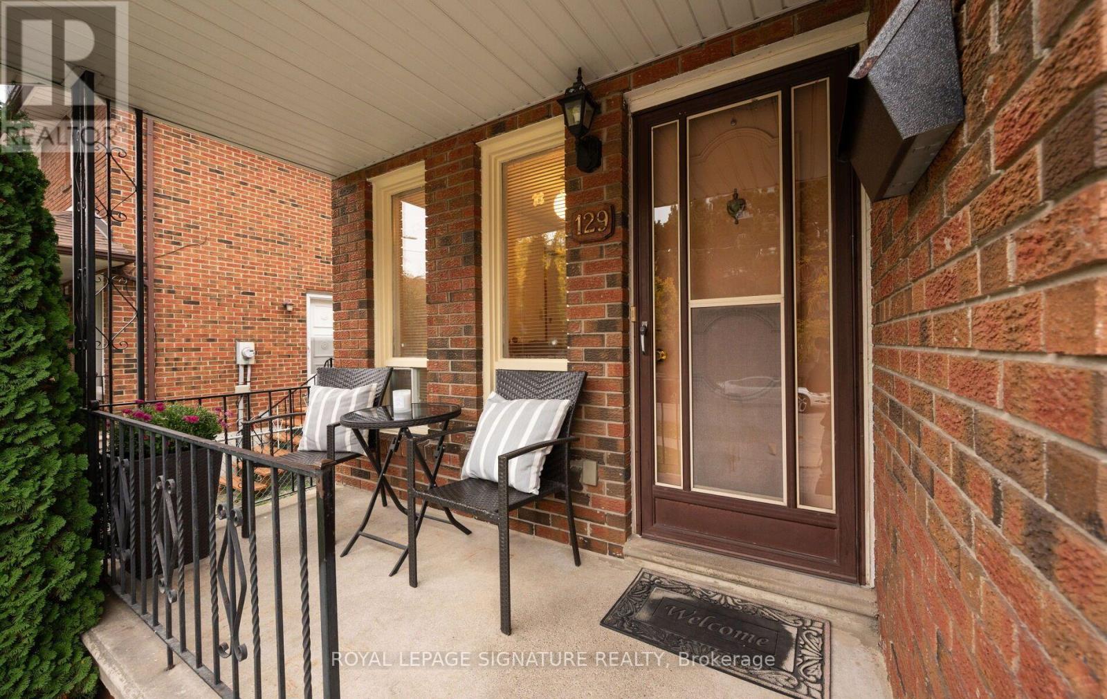 129 Cavell Avenue, Toronto, Ontario  M8V 1P5 - Photo 2 - W14122906