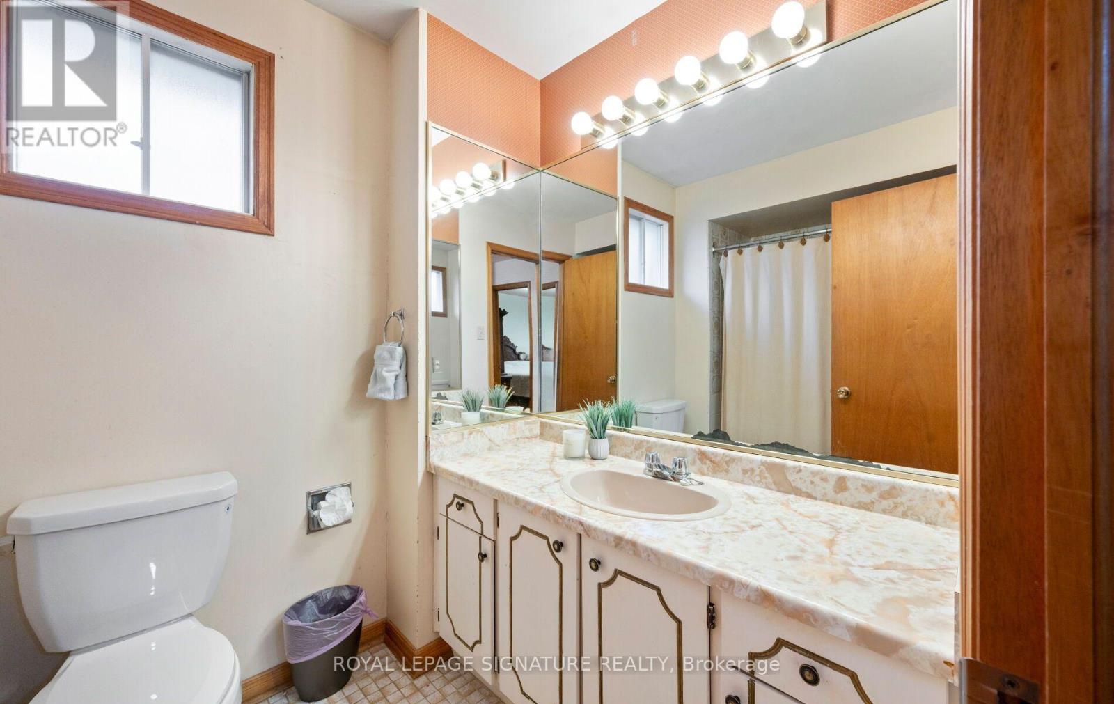 129 Cavell Avenue, Toronto, Ontario  M8V 1P5 - Photo 38 - W14122906